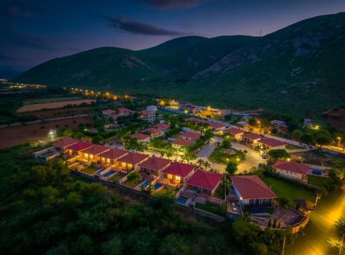 Alaya Stays M S Valley Luxury Villas with Private Pool