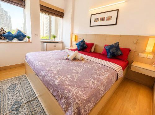 Spacious Luxury Room with View studio flat
