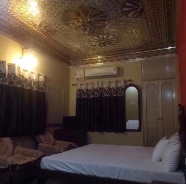 Hotel aashirwad palace