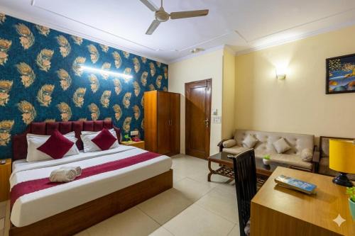 Hotel Ashoka International 2 Min Walk From Karol Bagh Metro Station