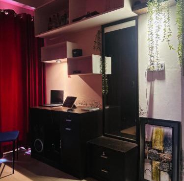 Short Stay in a Compact room in Bashundhara RA