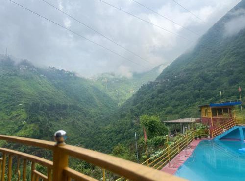 Irayanna Hills Retreat