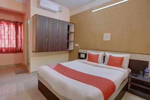 Hotel O Blue Inn Near Jayadeva Hospital in Bangalore