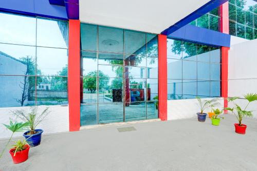 Hotel O Dadri Railway Station Formerly Mulaqat in Greater Noida