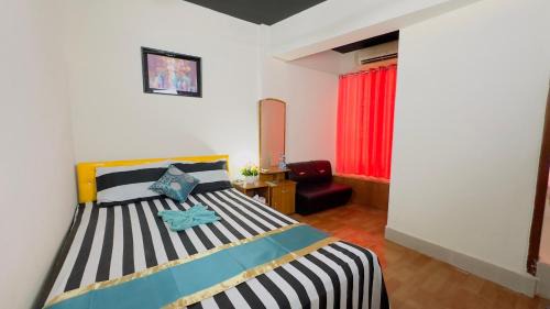 Dhanmondi Lake View Hotel