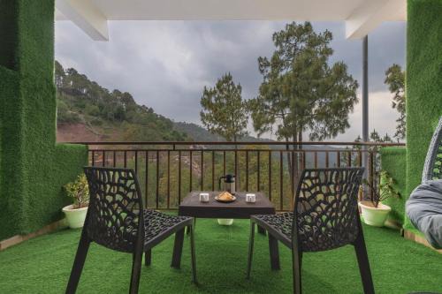 Snowfall View Home Kasauli Operated by Splendid Hotels