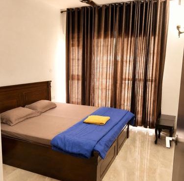 Stay Royal at Sky Garden
