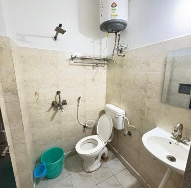 Hotel Golden Stay 2 Mints walking from Rajendra Nagar Metro Station