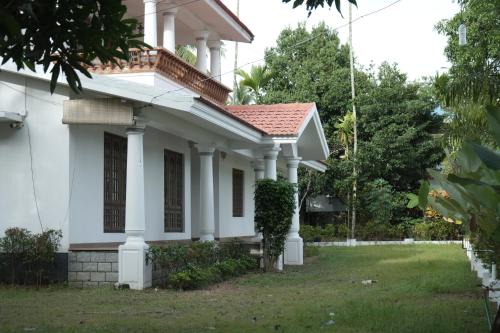 VJ Riverfront Villa
