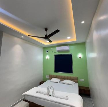 Hotel Tip Top loding