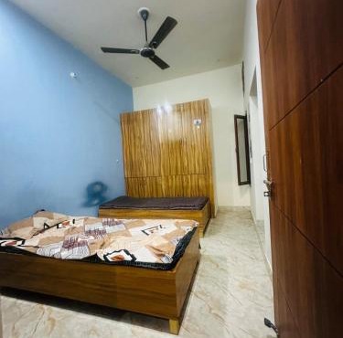 Homely Stay for Travelers