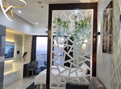 Galaxy blue sapphire studio