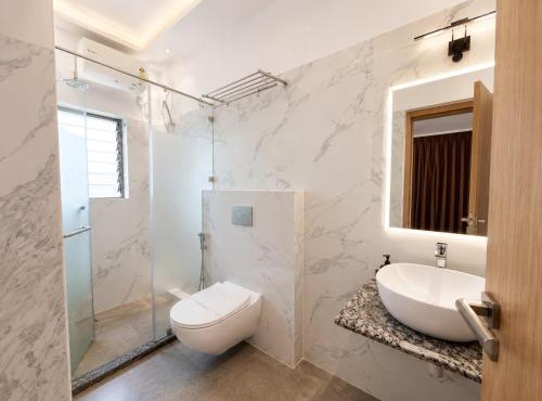 The Bay Suites - NIS