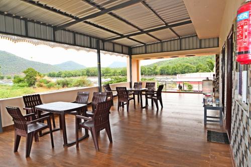 Malar Resort in Wodapatti
