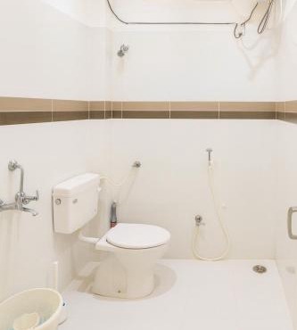 NK Homes - Serviced Apartments with Kitchen, Smart TV and WiFi