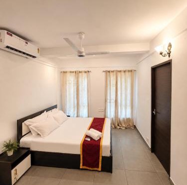 Zenora Suites