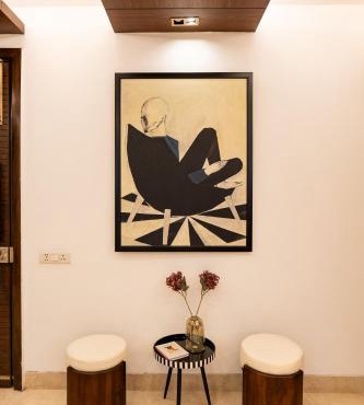 The Park Retreat by The Blue Kite, Fully Serviced Stylish 3BHK Apartment in Green Park near Deer Park & Hauz Khas Village