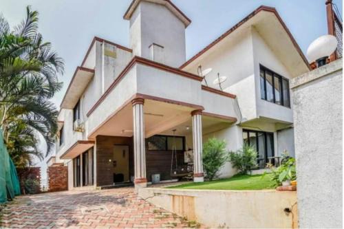 Akhtar Villa