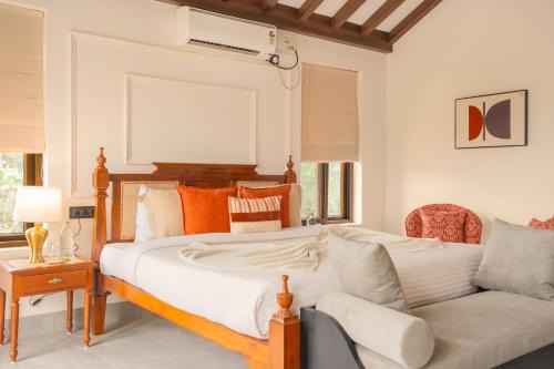ELIVAAS Signature Casa Verdea 4-BHK Villa With Private Pool & Lift Near Popular Restaurants