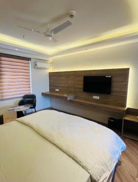 CASA NOVA lUXURY Stay in Greater Noida