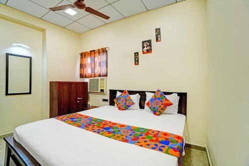 Via Yazhini Hospitality Services
