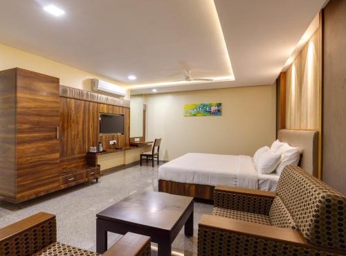 Hotel Silver Oak 7 Minutes Walk to Mahalaxmi Temple