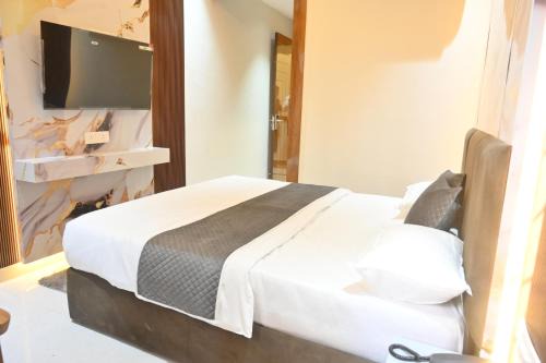 Hotel Glumol in Roorkee