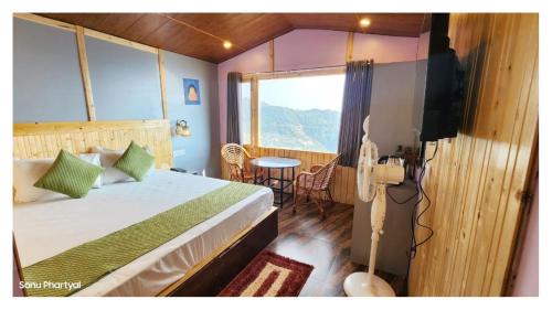 Hotel Himaaksh cottages In Sigri