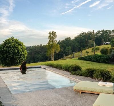 Thirlestane Farm Cottage & Barn in Cooroy