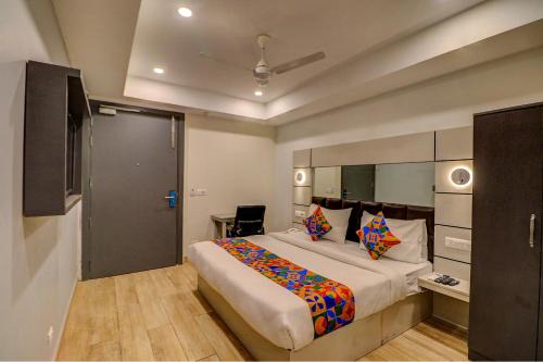 FabHotel Kirti Nagar
