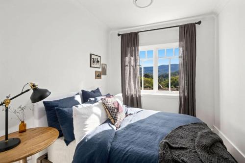 Birdsong, Kangaroo Valley in Barrengarry