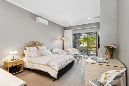 Haven Studio Hideaway near Airport in Perth