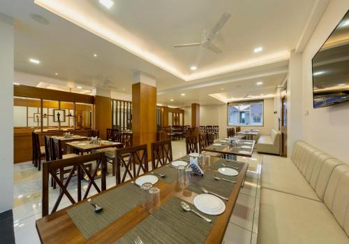 Hotel Grand Indu, 3 Star Kolhapur
